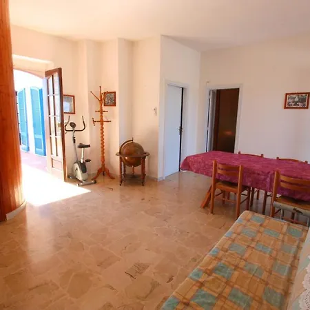 Mamie Big House Пиццо